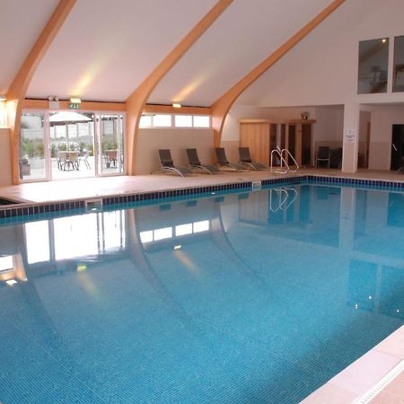St Columb Major Skylark Sleeps 8 Private Hot Tub & Dogs Welcome Nr Padstow, Resort Pool Bar & Watersports מראה חיצוני תמונה