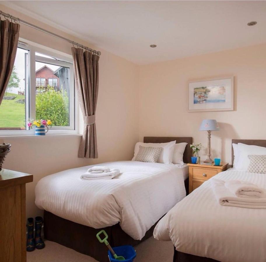 St Columb Major Skylark Sleeps 8 Private Hot Tub & Dogs Welcome Nr Padstow, Resort Pool Bar & Watersports מראה חיצוני תמונה